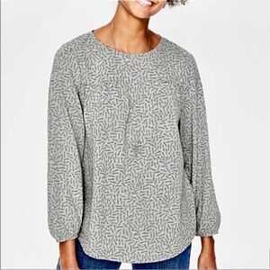 Boden Freya Arrow Top in Gray Medium
